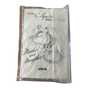 VTG NEW Readi-Cut to Sew Apron Mother Daughter Set C, Squire's Easy Craft Sewing